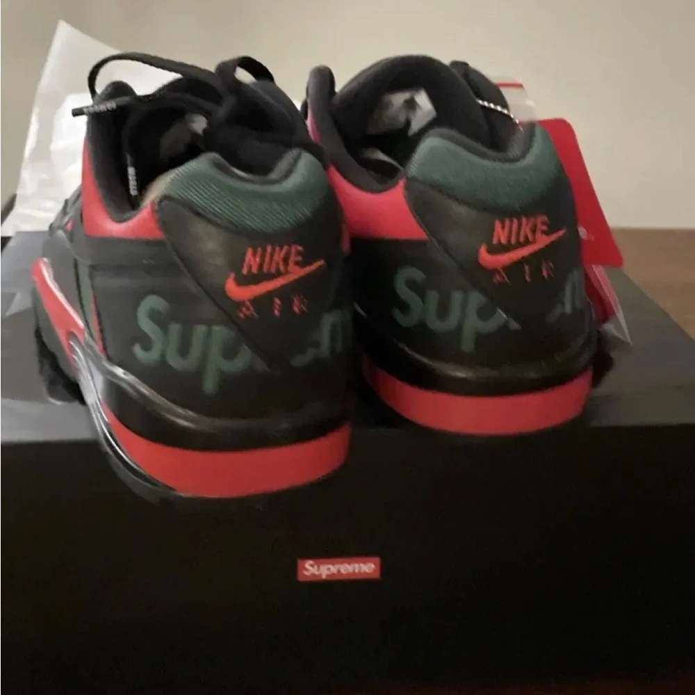 Supreme Nike Air Cross Trainer 3 - Picture 2 of 7